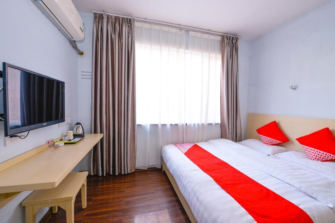 Guilin 68° Hotel North Railway Station Branch Bagian luar foto